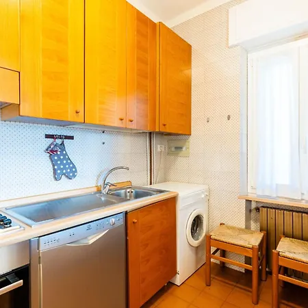 Apartment Il Raggio Di Sole By Interhome *